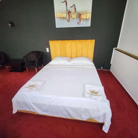 Karma Coffe&Room'S Bucureşti Exterior foto